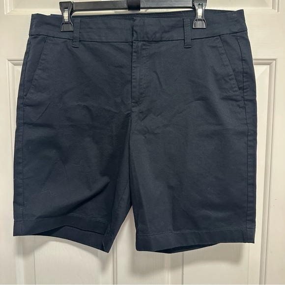 J.Crew Factory Women's Black 9" Frankie Bermuda Chino Short AL569 Size 12 - Picture 3 of 9